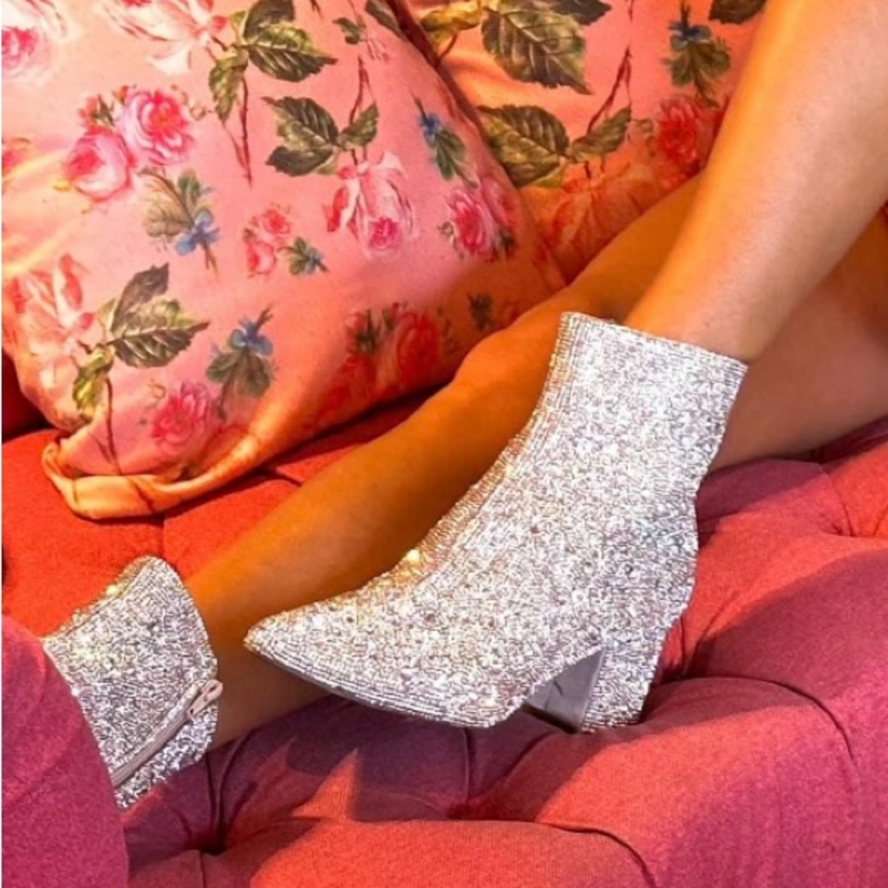 Betsey Johnson Kyla Sequin Bootie Size 10